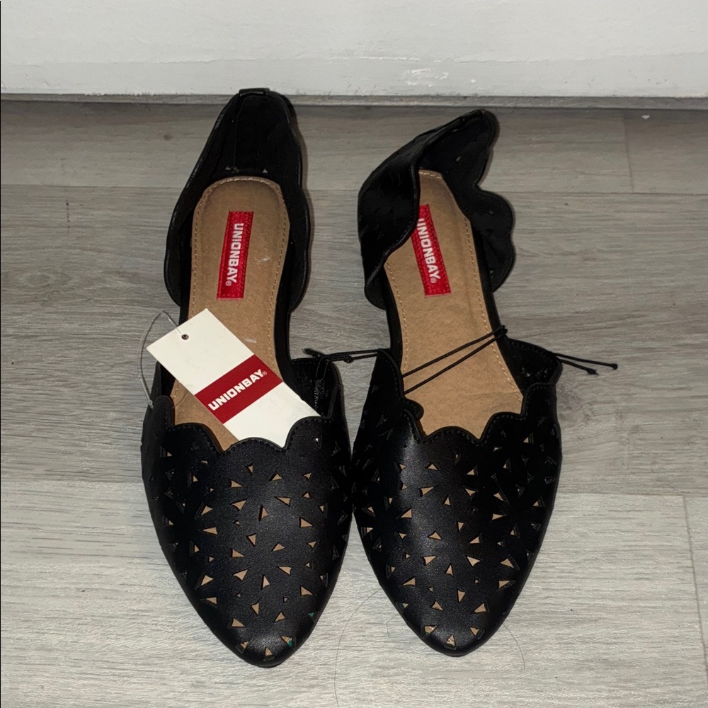 UNIONBAY Wazes Black Cutout Flats – Women’s 8.5M (NWT)